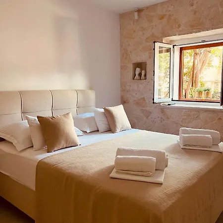 Oleander Apartment & Room Centar Hvar Town Exterior photo