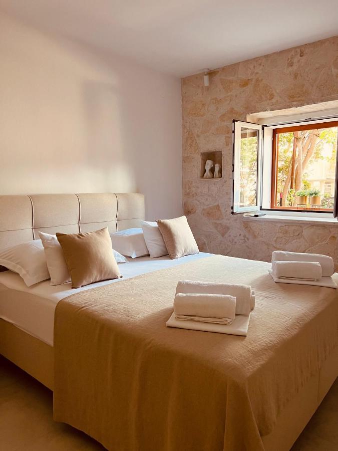Apartma Oleander & Centar *